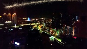 呵呵，别嫌烦！在发一张夜景！